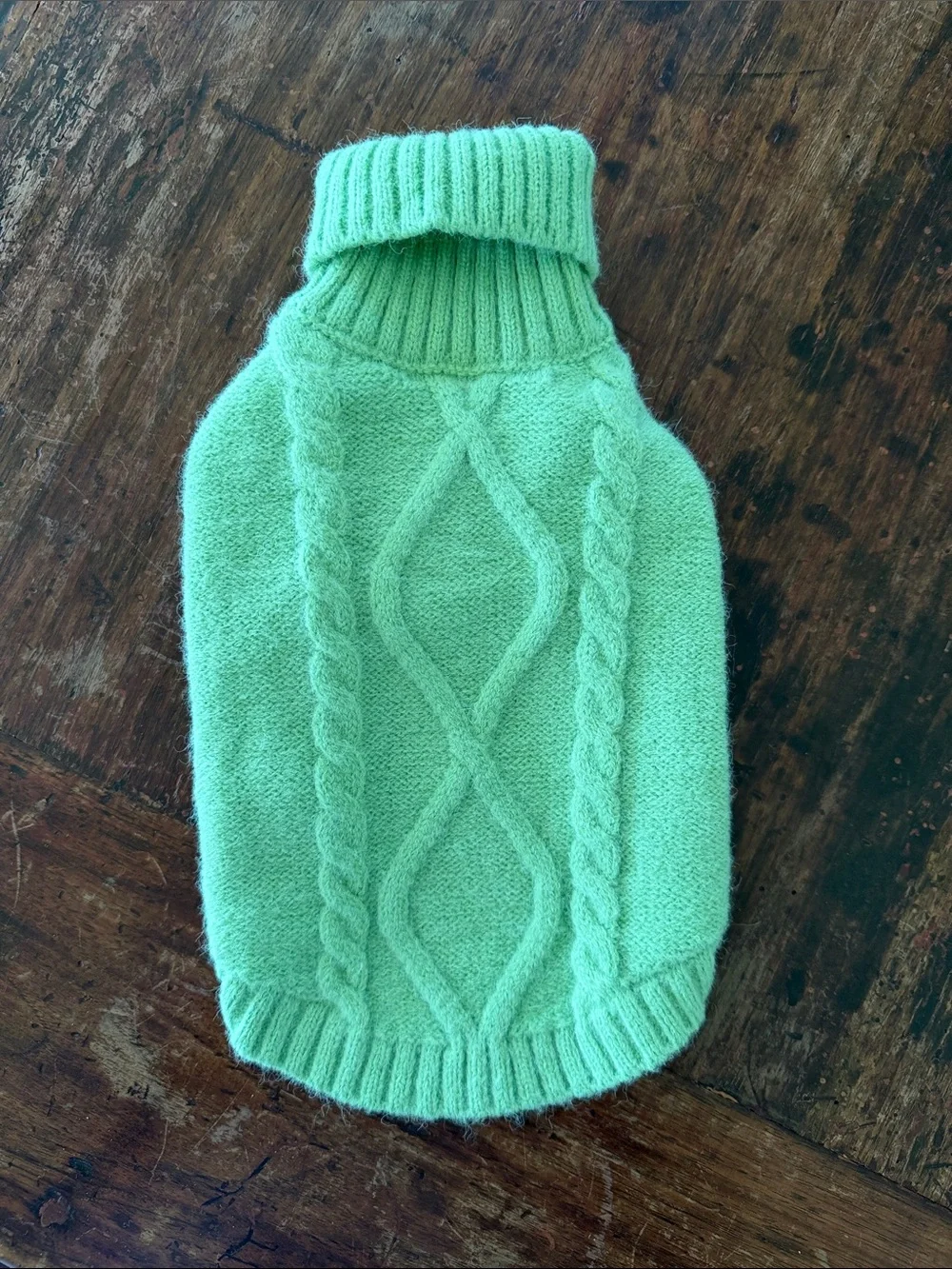 🐶 Adorable brand new Cable Knit Pet Sweater in Mint Green🐶